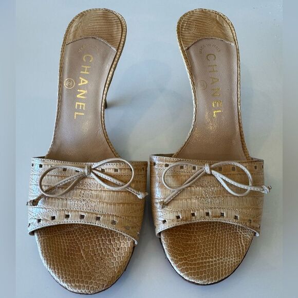 Chanel CC Logo Bow Beige Tan Leather Pastel Kitten Heels EU 36.5 US 6.5 Vintage - Picture 7 of 10
